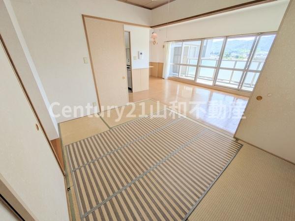 メディアス亀岡５番館1101号室（中古マンション）