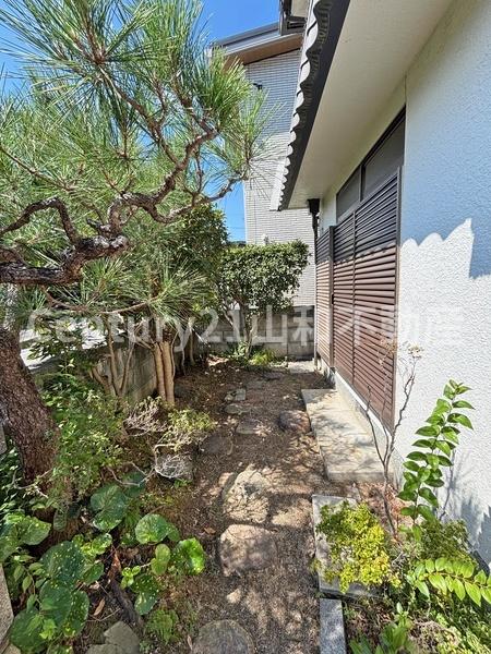亀岡市篠町見晴１丁目の中古一戸建て