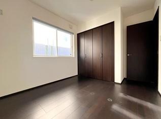 亀岡市篠町夕日ケ丘１丁目の中古一戸建て