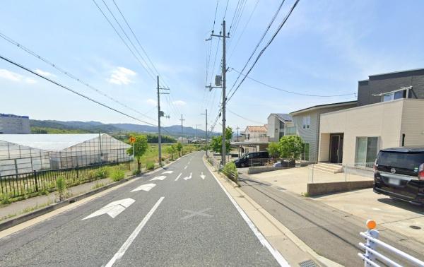亀岡市篠町夕日ケ丘１丁目の中古一戸建て