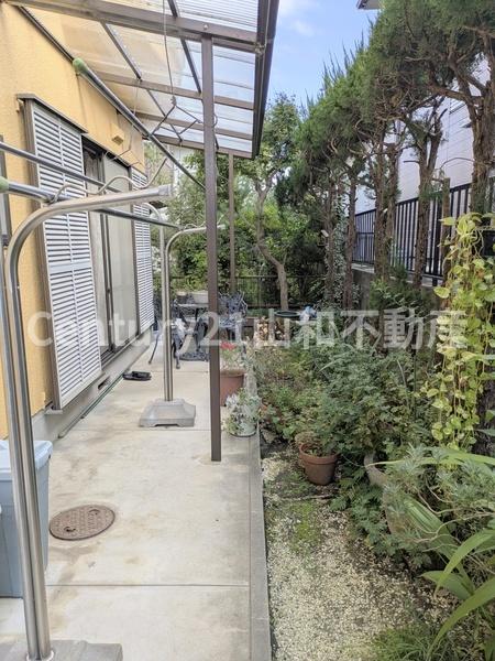 亀岡市南つつじケ丘大葉台２丁目の中古一戸建て