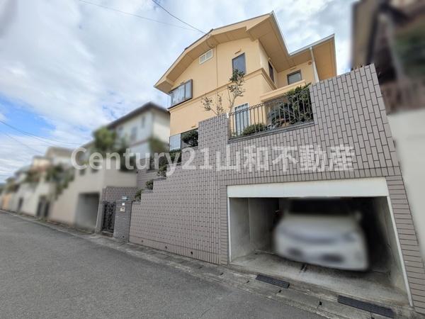 亀岡市南つつじケ丘大葉台２丁目の中古一戸建て