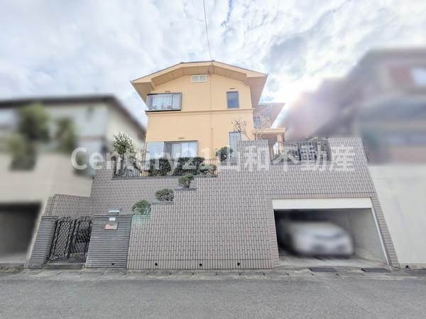 亀岡市南つつじケ丘大葉台２丁目の中古一戸建て