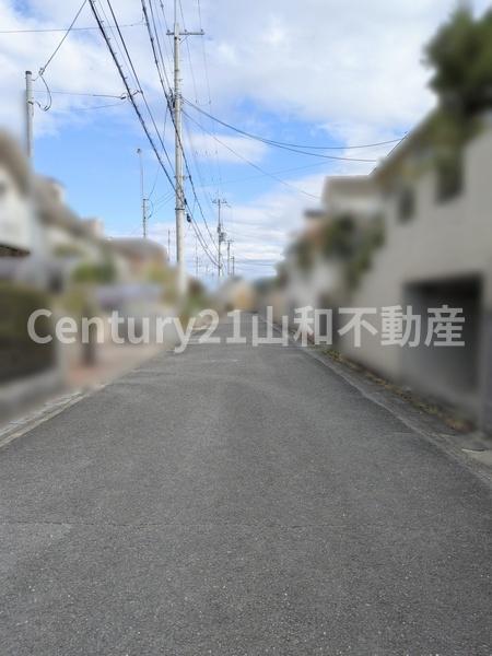 亀岡市南つつじケ丘大葉台２丁目の中古一戸建て