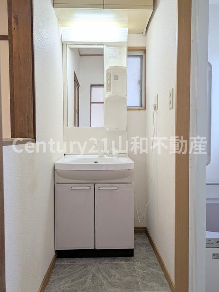 亀岡市ひえ田野町佐伯浦亦の中古一戸建て