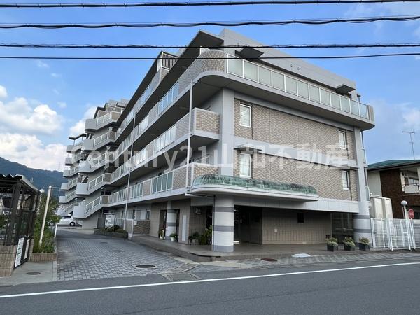 グランコート亀岡407号室（中古マンション）