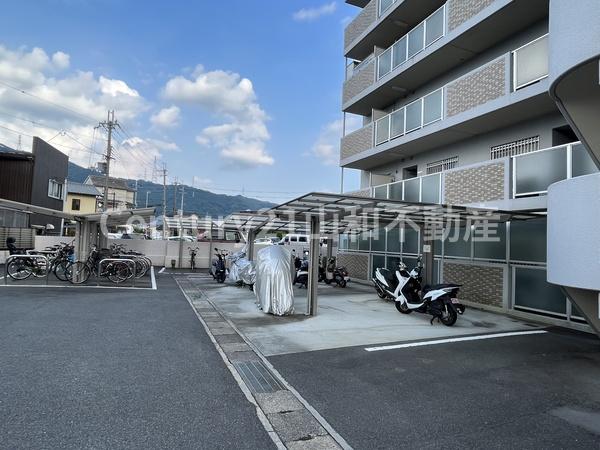 グランコート亀岡407号室（中古マンション）