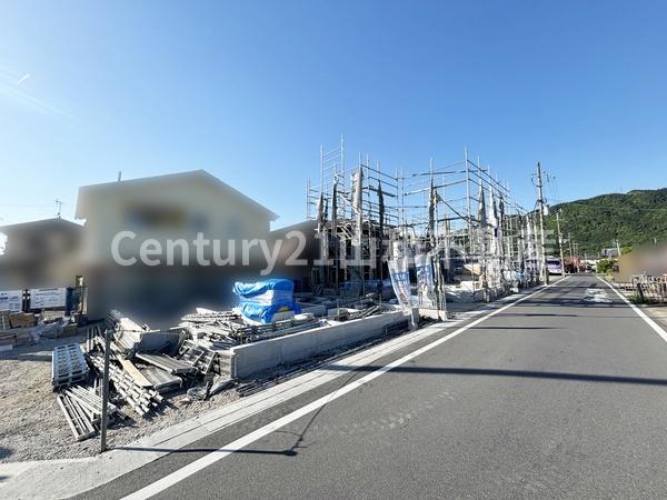 リーブルガーデン亀岡市篠町篠上西裏2号棟（新築一戸建）
