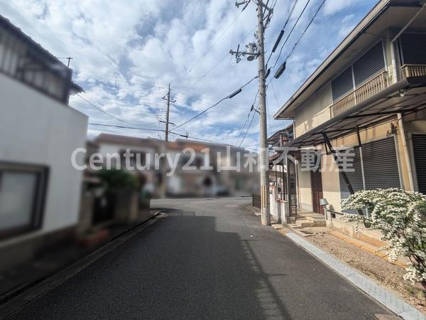 亀岡市三宅町１丁目の土地