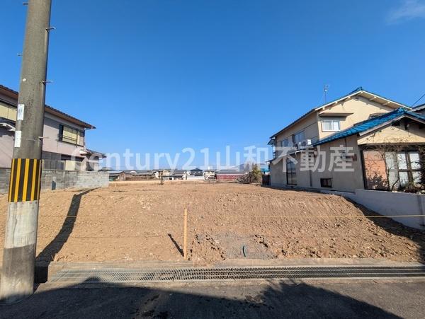 亀岡市余部町天神又の新築一戸建