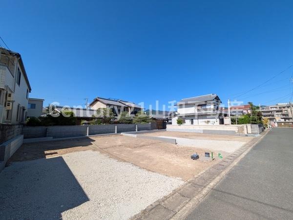 ブルーミングガーデン亀岡市古世町3丁目2号棟