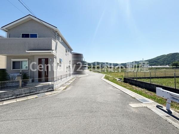 亀岡市曽我部町寺長縄手の中古一戸建て