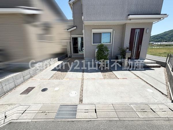 亀岡市曽我部町寺長縄手の中古一戸建て