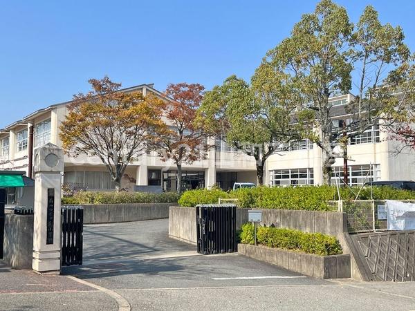 亀岡市東つつじケ丘曙台４丁目の中古一戸建て(亀岡市立南つつじケ丘小学校)