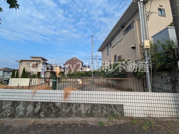 亀岡市南つつじケ丘大葉台２丁目の土地