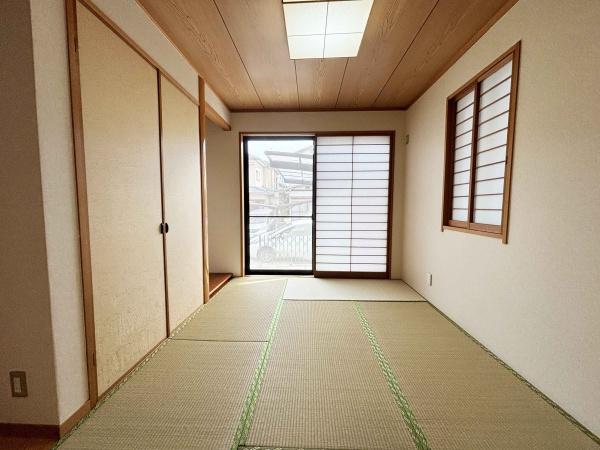 亀岡市荒塚町２丁目の中古一戸建て