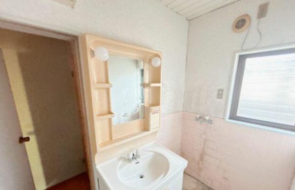 亀岡市西つつじケ丘大山台２丁目の中古一戸建て