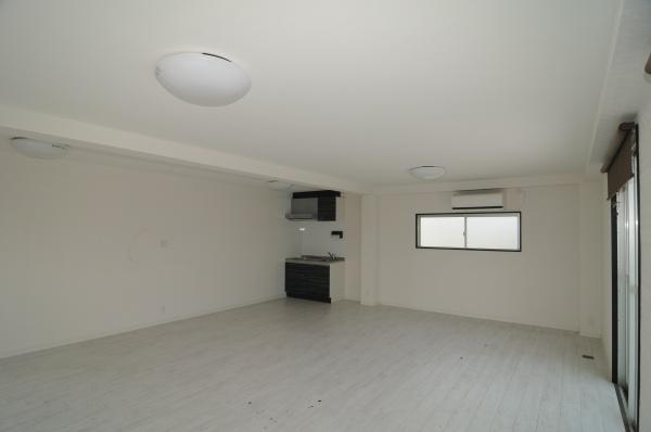 松戸市松飛台、事務所