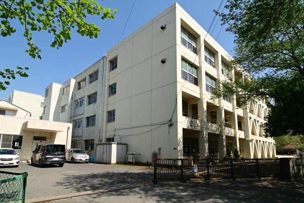 グラートカーサ中志津3、南北両面道路(市立南志津小学校)