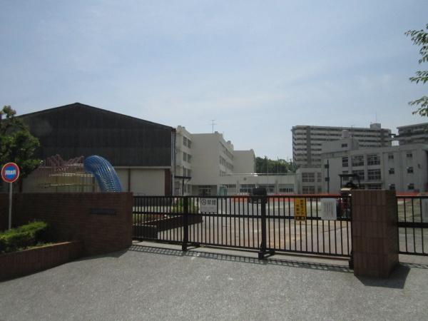 南永田団地1-3号棟(永田台小学校)
