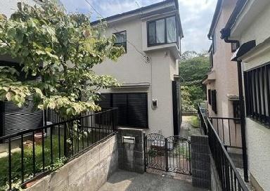 横浜市港南区上大岡東３丁目９－３１