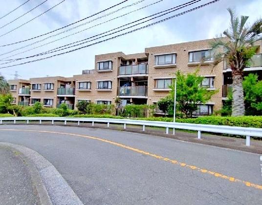エステ・シティ湘南六浦4号棟
