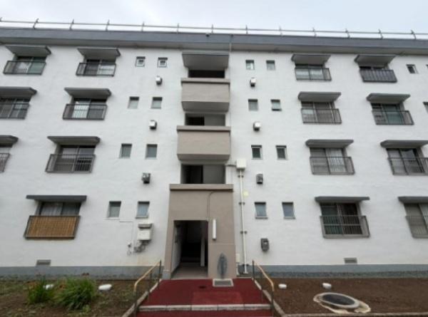 三枝木台団地８号棟