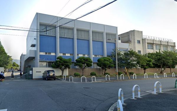 センチュリータウン三島1(東大阪市立盾津中学校)