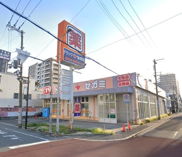 エーデルハイム関目(ドラッグセガミ関目店)
