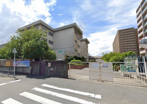 エステムコート香里園(寝屋川市立友呂岐中学校)