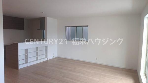 城東区鴫野東3丁目新築戸建て(リビング)