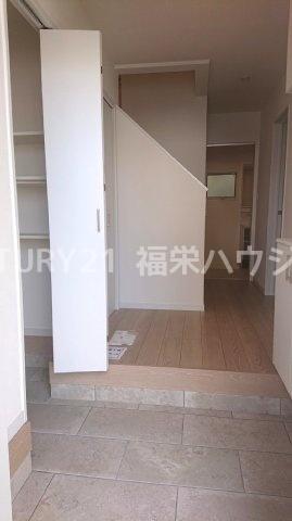 城東区鴫野東3丁目新築戸建て(玄関)