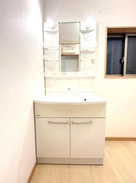 大阪市鶴見区横堤2丁目の中古一戸建て(洗面台・洗面所)