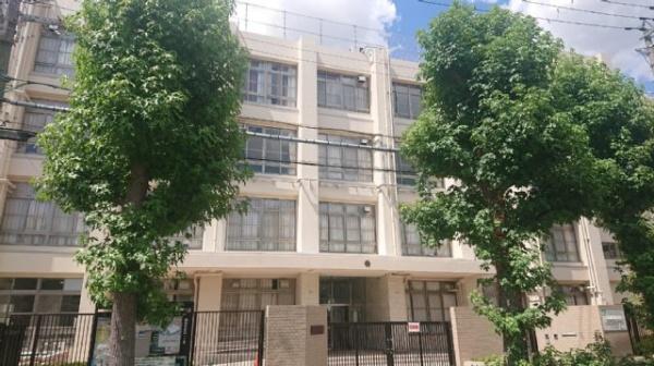 メロディーハイムJSコート(大阪市立茨田南小学校)