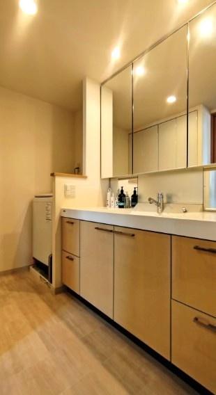 リバーガーデン森の城