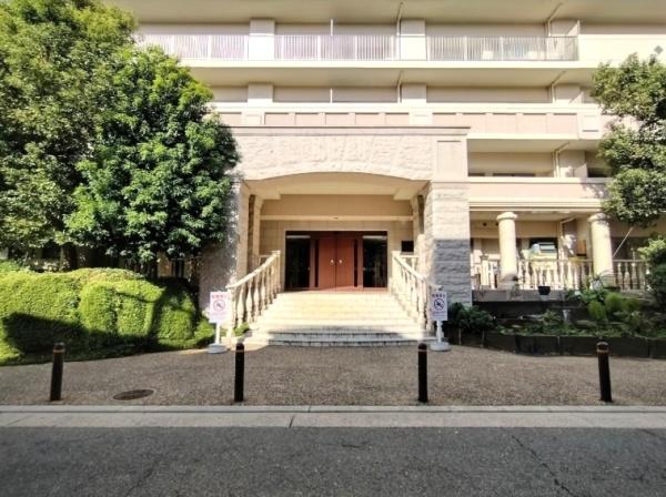 リバーガーデン森の城