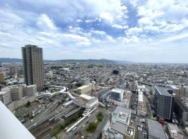 ロイヤルドゥ香里園タワー