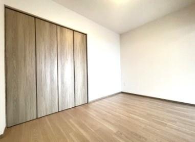 ロイヤルドゥ香里園タワー