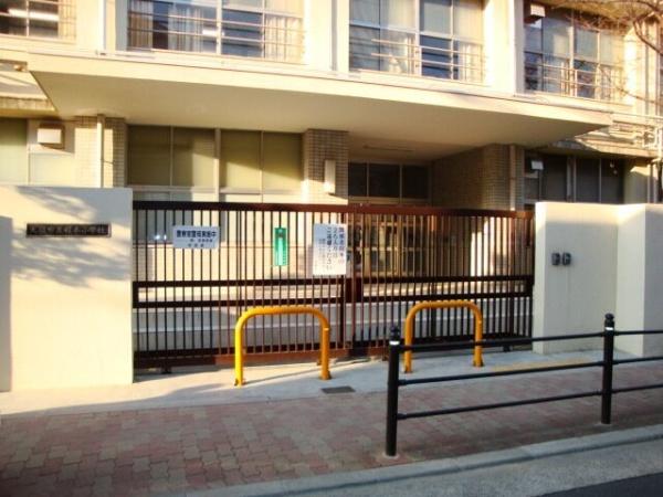 シャトーサンパークスクエア(大阪市立今津中学校)