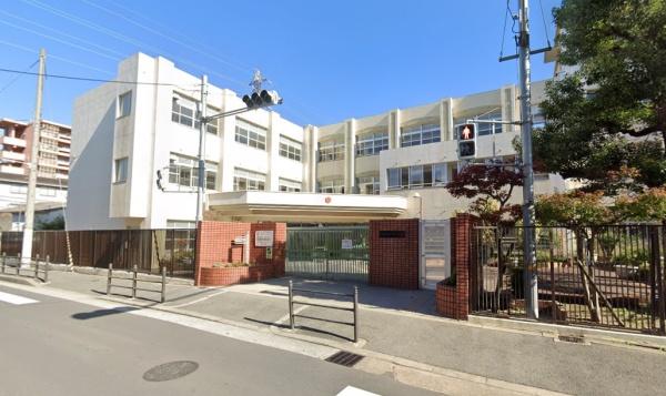 サンヴェール鶴見緑地(大阪市立鶴見小学校)