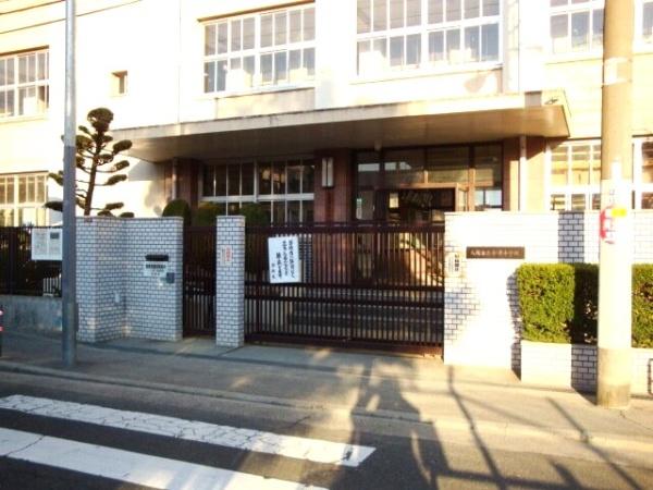 シャトー・サンパークスクエア(大阪市立今津中学校)