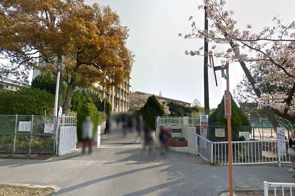 枚方市山之上5丁目の中古一戸建て(枚方市立第四中学校.)
