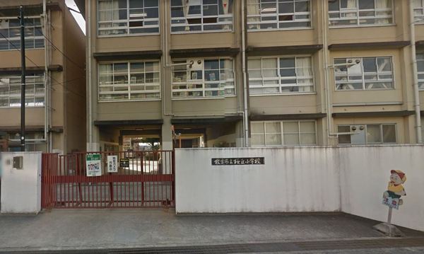 枚方市桜丘町の中古一戸建て(枚方市立桜丘小学校.)