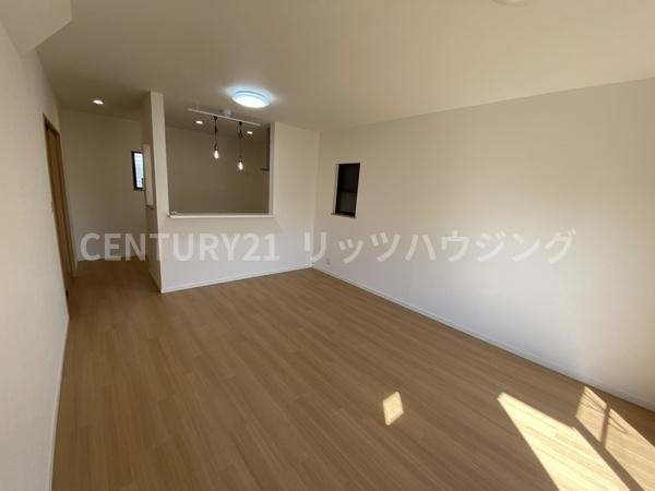 枚方市桜丘町　中古戸建