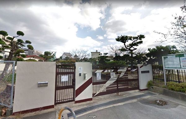 寝屋川市末広町の中古一戸建て(寝屋川市立第六中学校.)