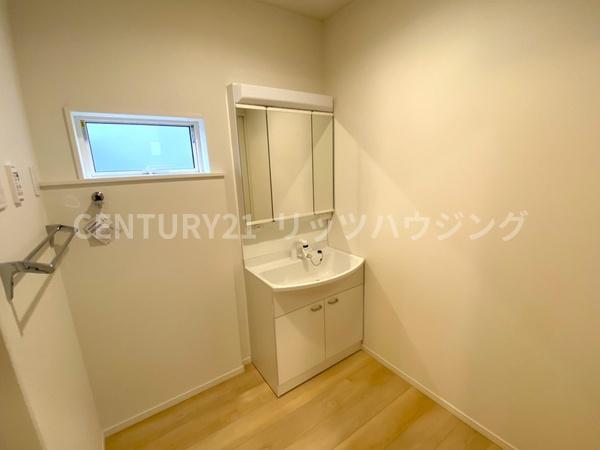 枚方市招提中町　第４　新築戸建　２号棟