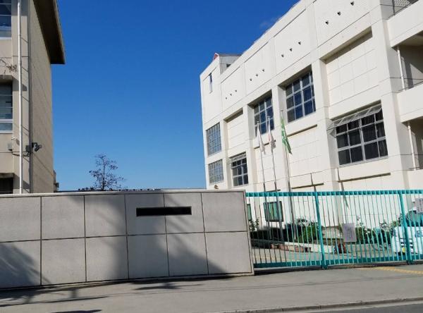 寝屋川市池田本町の中古一戸建て(寝屋川市立第二中学校.)