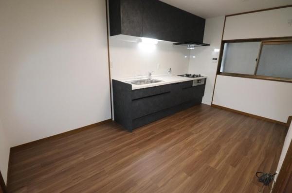 寝屋川市池田本町　中古一戸建て