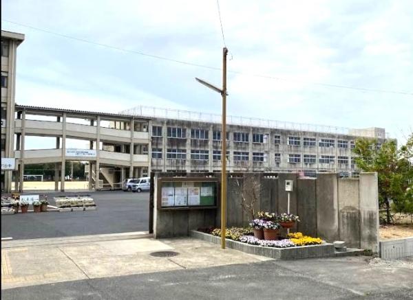 リーデンススクエア宇治伊勢田 中古マンション(宇治市立西宇治中学校.)