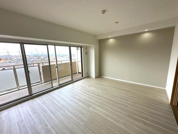 リーデンススクエア宇治伊勢田　中古マンション
